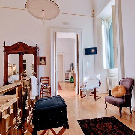 Palazzo De Giorgi B&B レッチェ エクステリア 写真