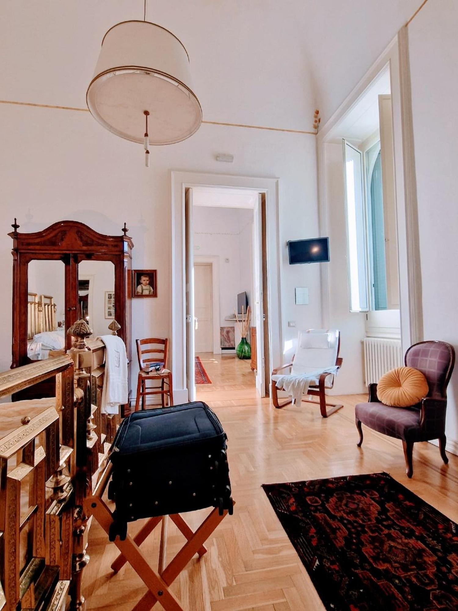 Palazzo De Giorgi B&B レッチェ エクステリア 写真