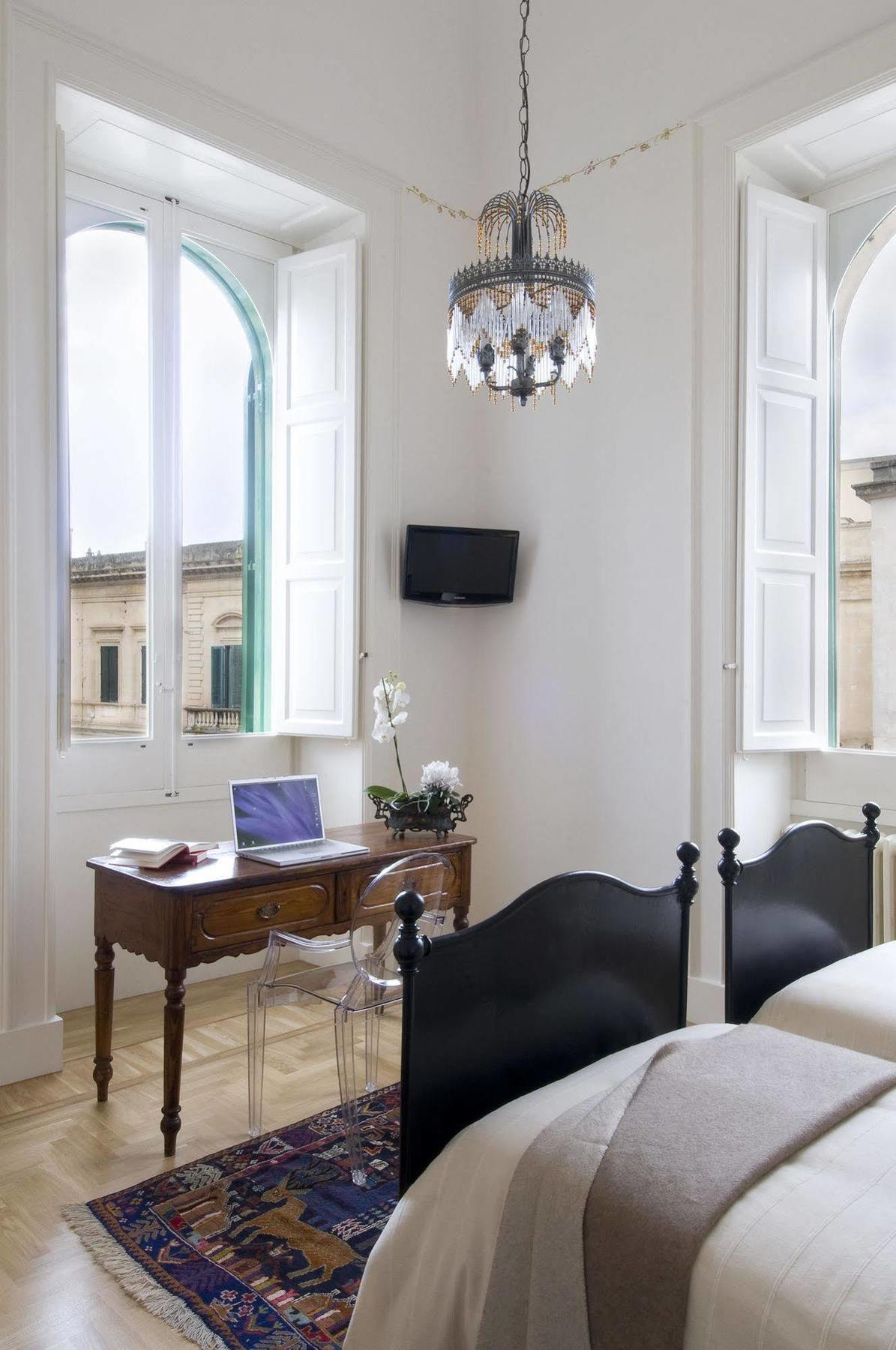 Palazzo De Giorgi B&B レッチェ エクステリア 写真